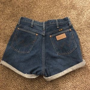 Wrangler high wasted shorts